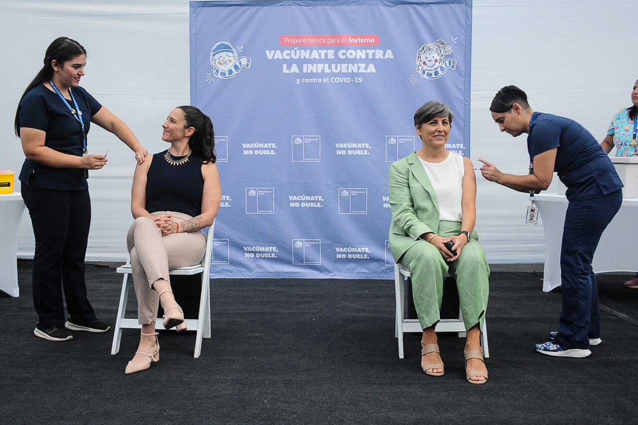 Vacunación influenza 2024. Ministra de salud Ximena Aguilera