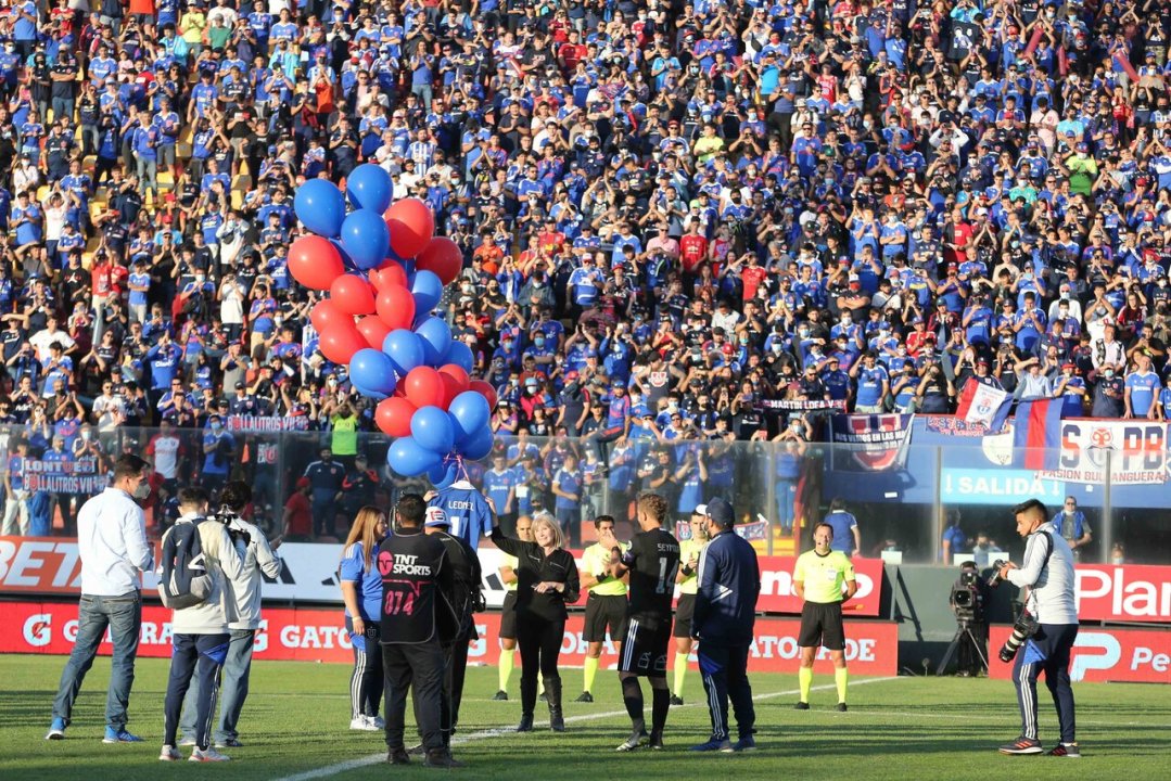 Los azules recordaron a su ídolo fallecido el pasado 2 de abril.