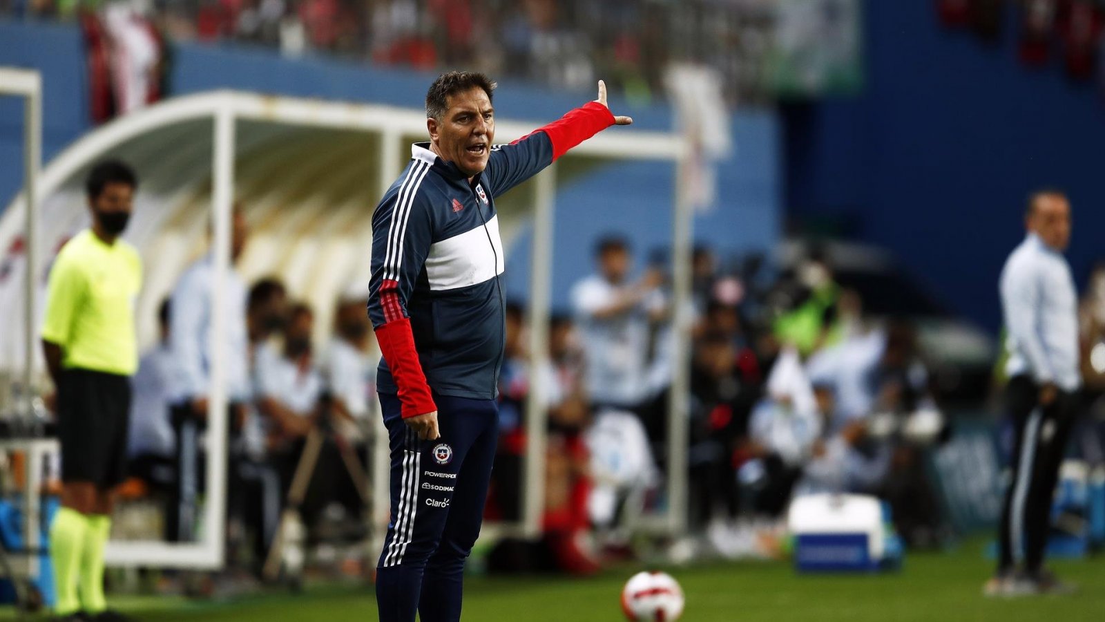 El jugador que se convirtió en blanco de las críticas durante el partido de Chile ante Ghana | 24horas