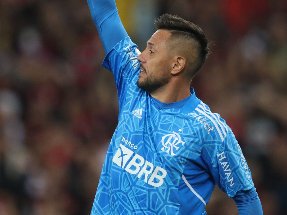 Diego Alves es uno de los tres capitanes del Flamengo y estuvo siete años consecutivos en el Valencia de España.