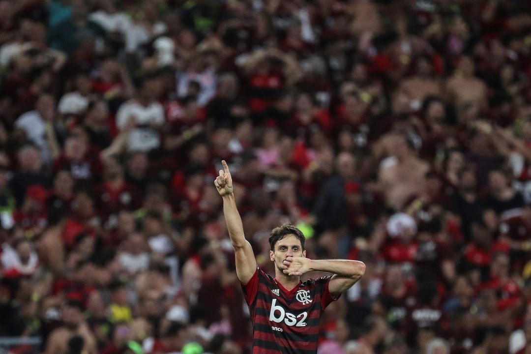 Rodrigo Caio es sinónimo de seguridad en la defensa de Flamengo. Al igual que muchos de sus compañeros, formó parte del plantel campeón de la Copa Libertadores 2019.