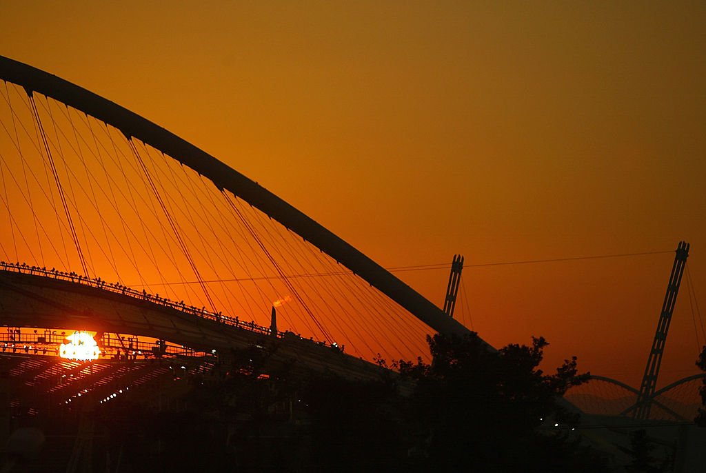 Imagen de un atardecer naranja intenso.