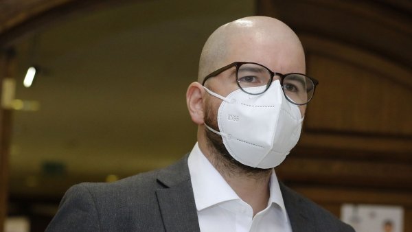 Ministro Giorgio Jackson habla desde el Congreso Nacional