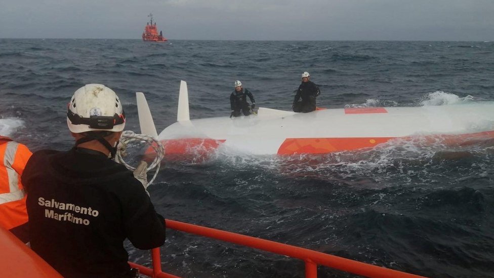 El equipo que rescató al marinero francés