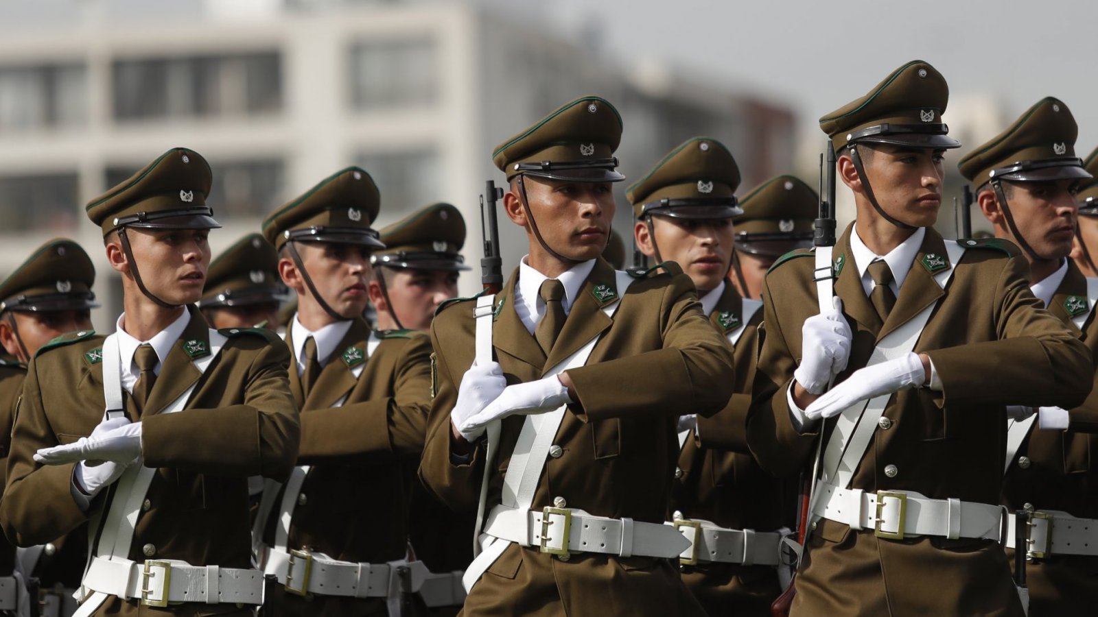 Ya no será impedimento tener pie plano para aspirar a la Escuela de Carabineros