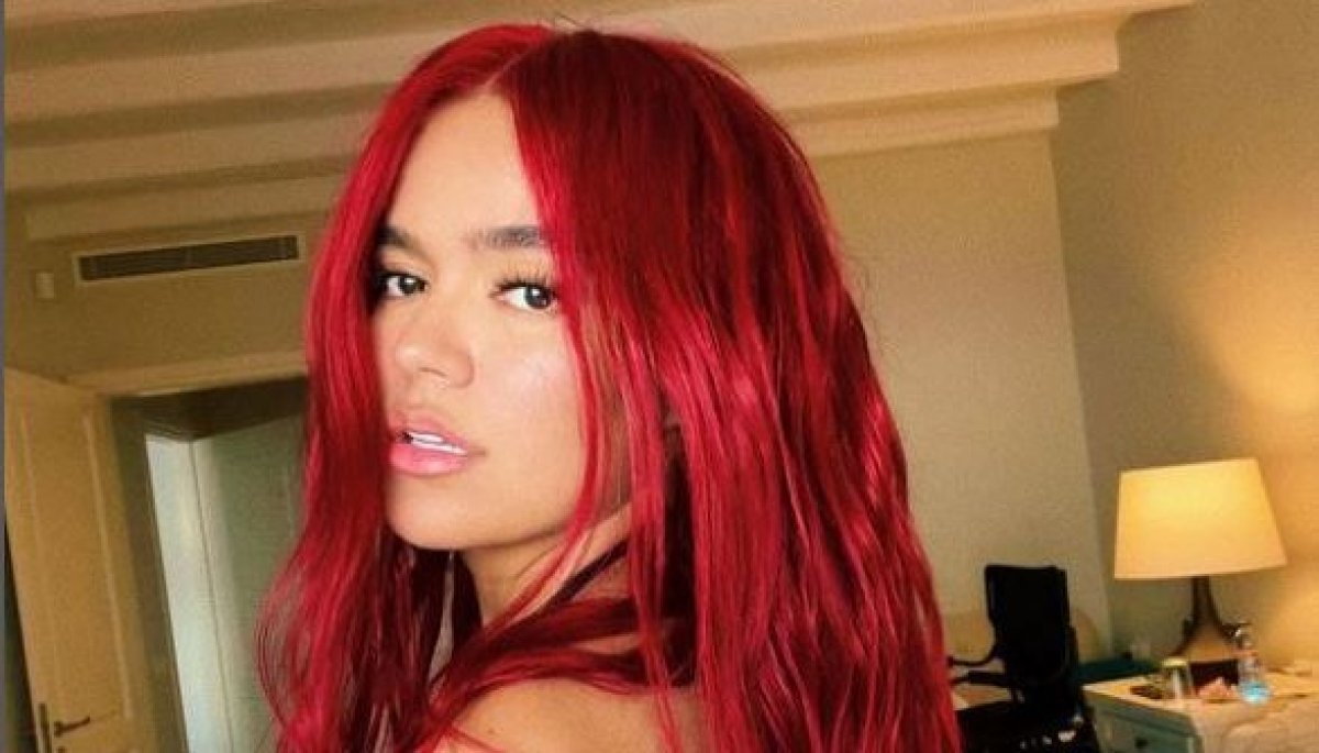 "Como Dios la trajo al mundo" Karol G mostró su cuerpo desnudo en