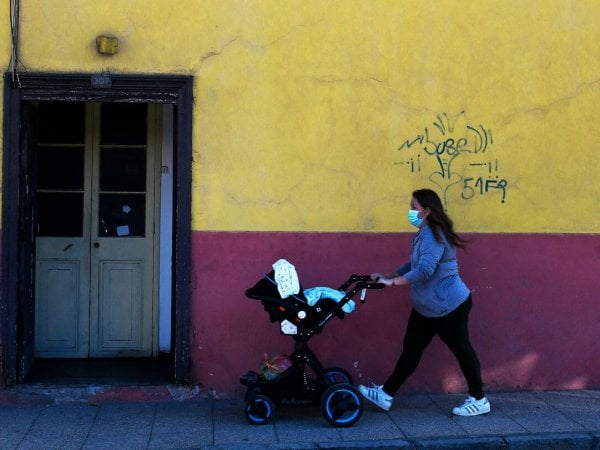 El Ministerio de Salud advirtió un aumento de contagios COVID en el país