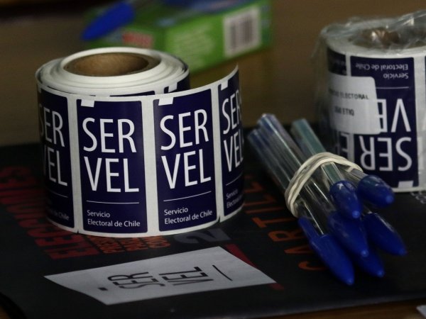 Elementos entregados por el Servel durante un proceso electoral