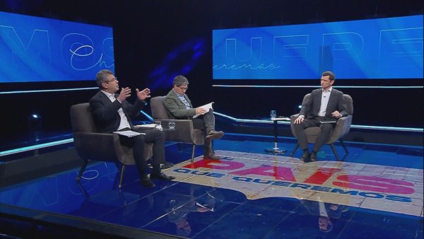 el alcalde de Independencia Gonzalo Durán, y con el Diputado de La Araucanía, Andrés Jouannet, en El País que Queremos
