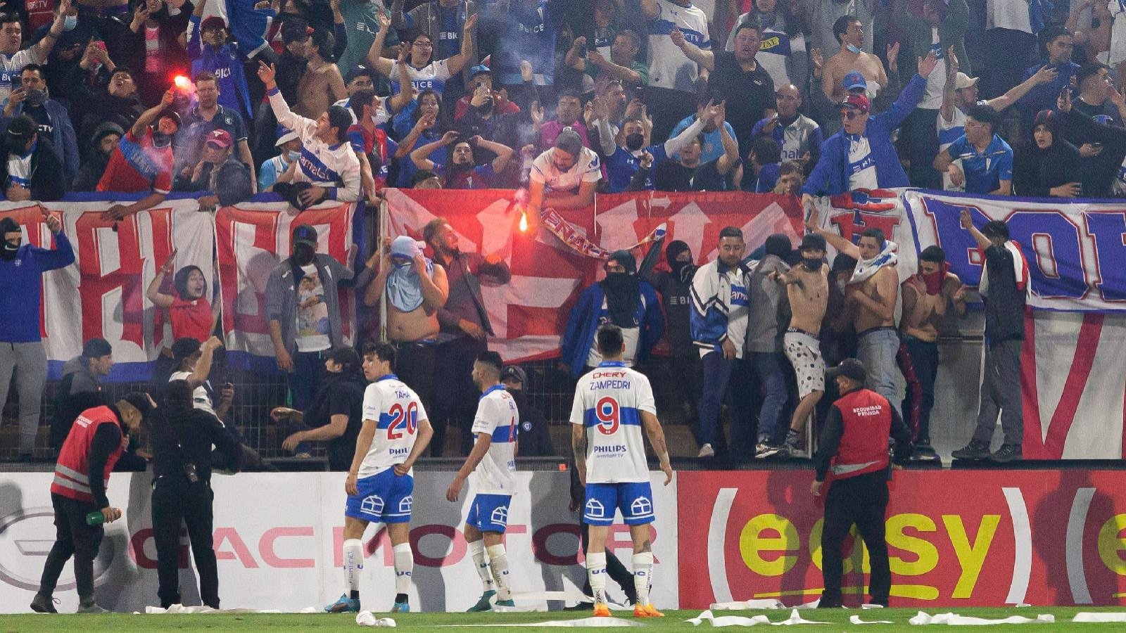 Incidentes en San Carlos de Apoquindo en la victoria de la Universidad Católica ante Audax Italiano por la copa Chile