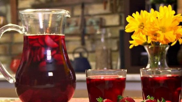 Una jarra de un tradicional borgoña