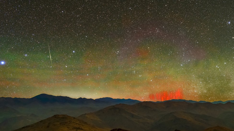El fenómeno de los "duendes rojos" tomada en Atacama