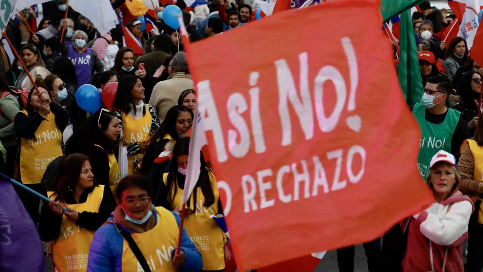 Celebraciones tras el triunfo del Rechazo a la propuesta de nueva Constitución en el plebiscito de salida - Agencia Uno