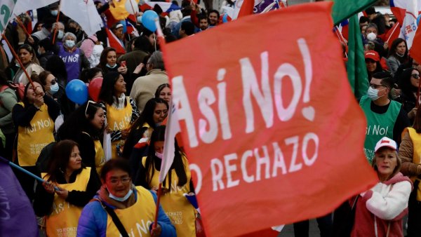 Celebraciones tras el triunfo del Rechazo a la propuesta de nueva Constitución en el plebiscito de salida - Agencia Uno