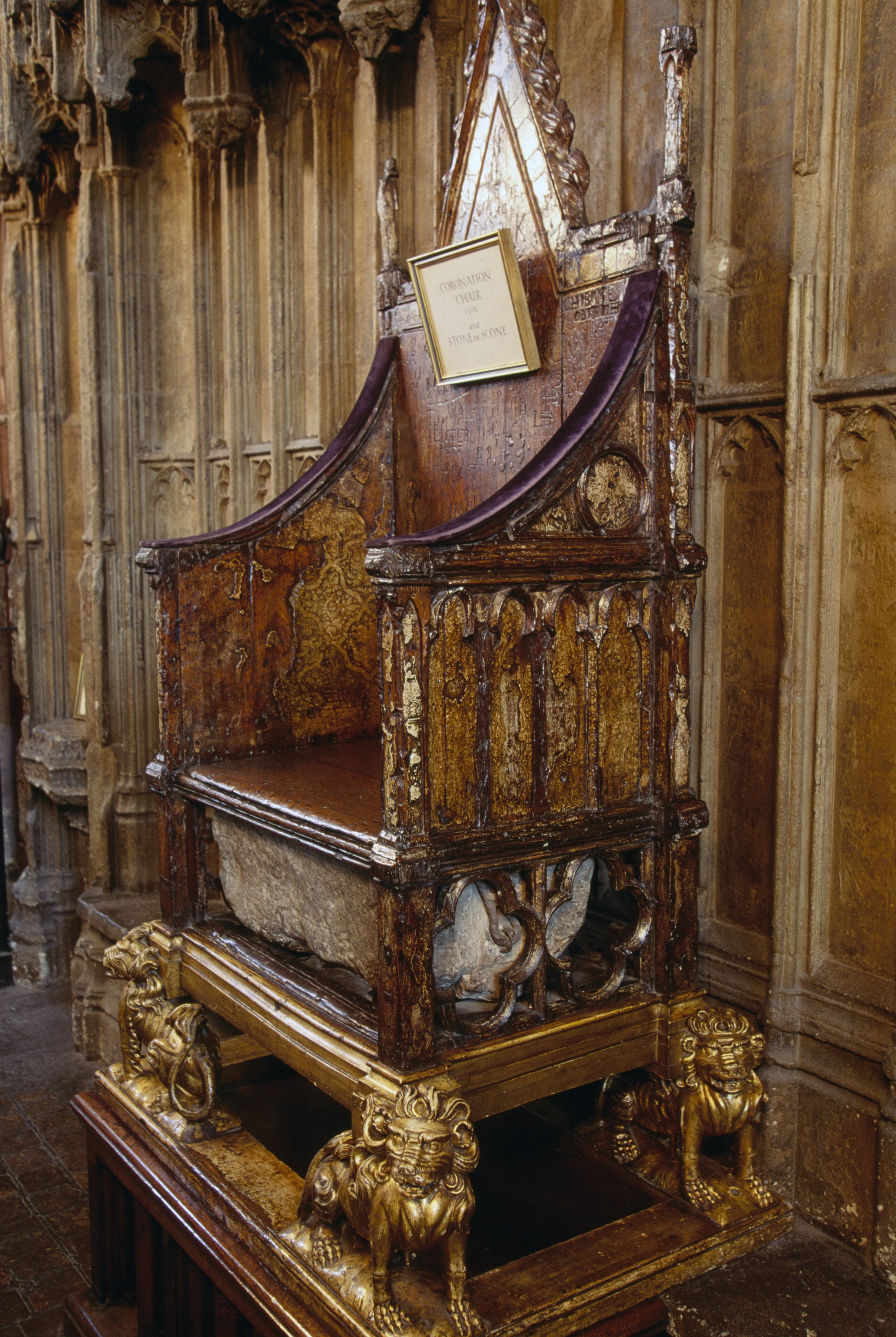 La silla de la coronación, o la silla del rey Eduardo, trono de madera, la Abadía de Westminster