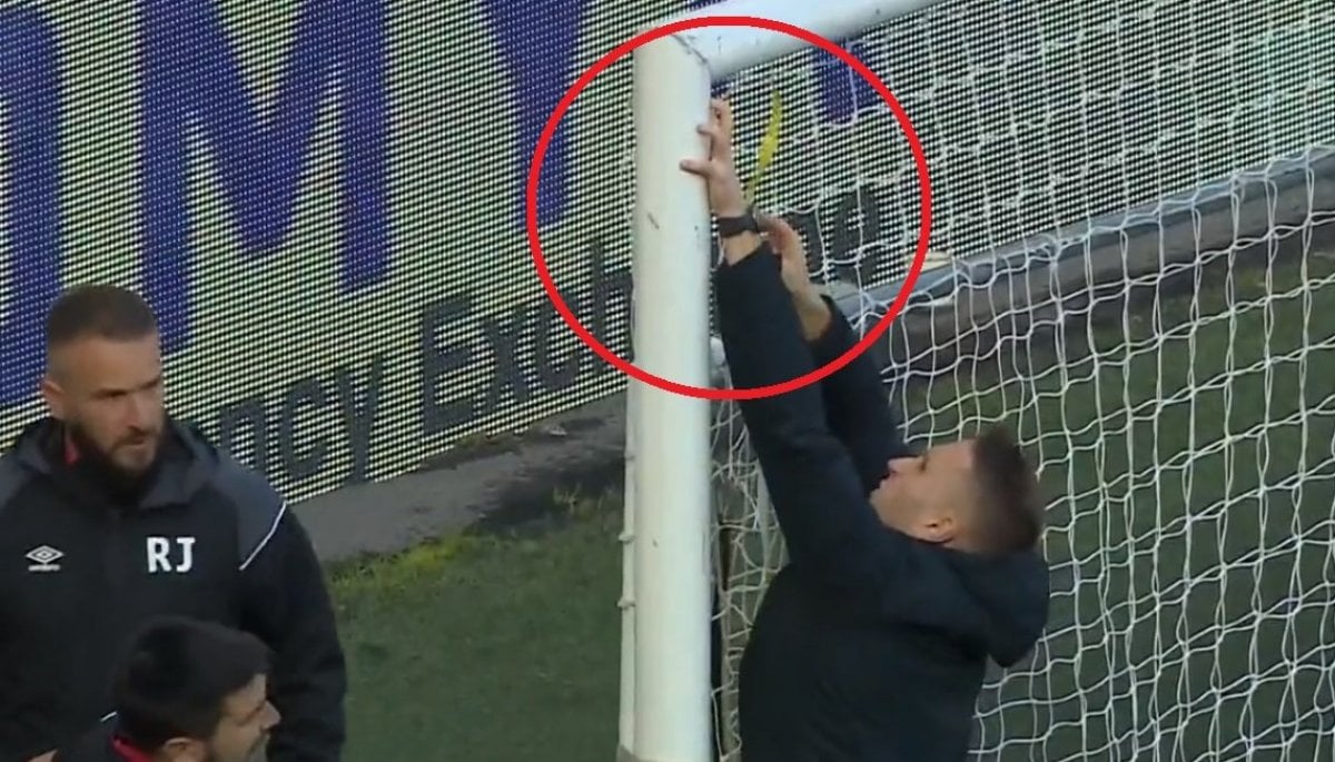 Unusual The English team’s goal was too big and that’s how they fixed