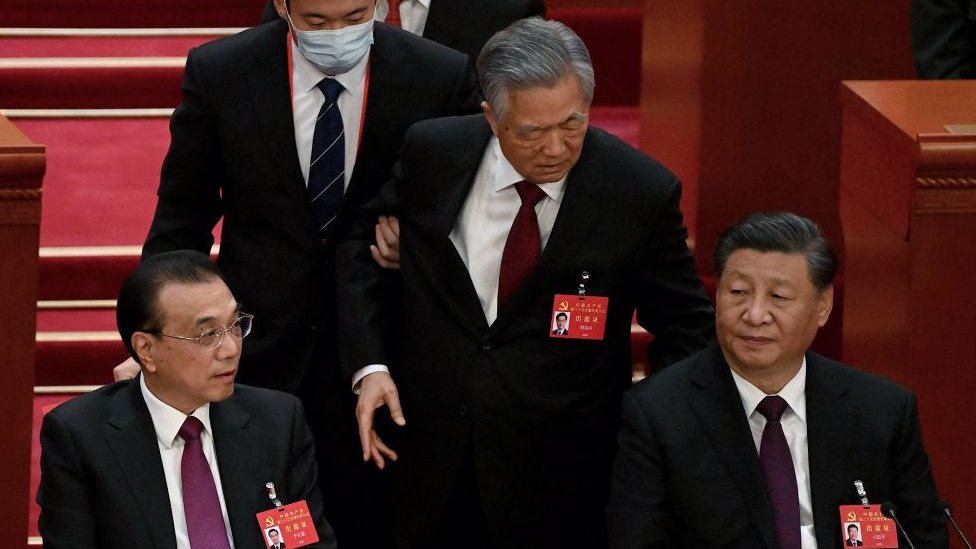 Hu Jintao durante su marcha del Congreso del Partido Comunista