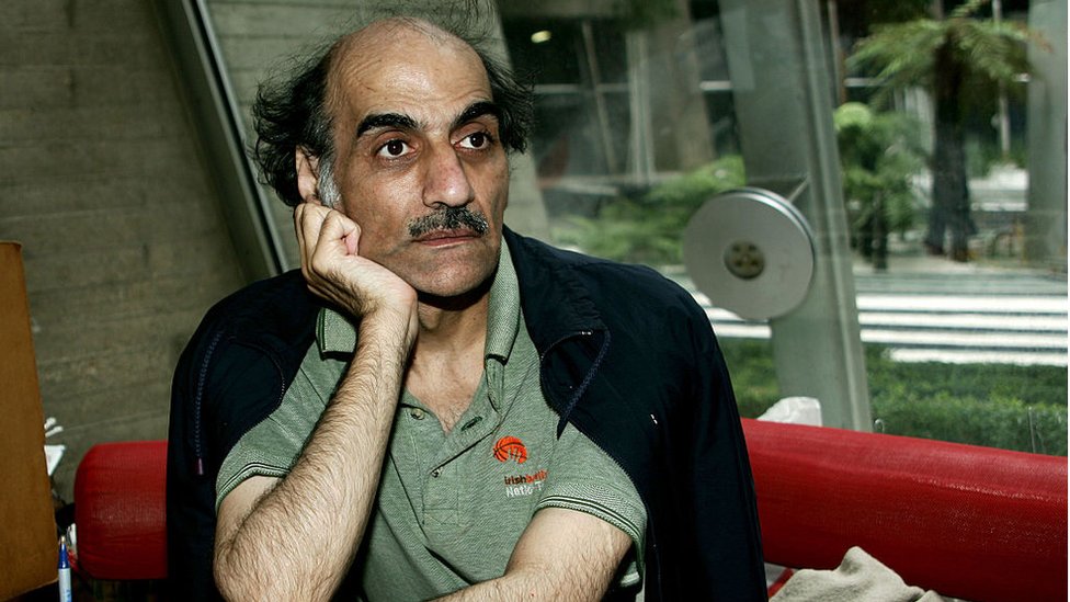 Mehran Karimi Nasseri en el aeropuerto Charles de Gaulle en 2004