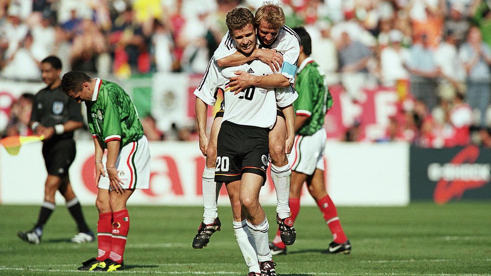 Oliver Bierhoff y Jurgen Klissman.