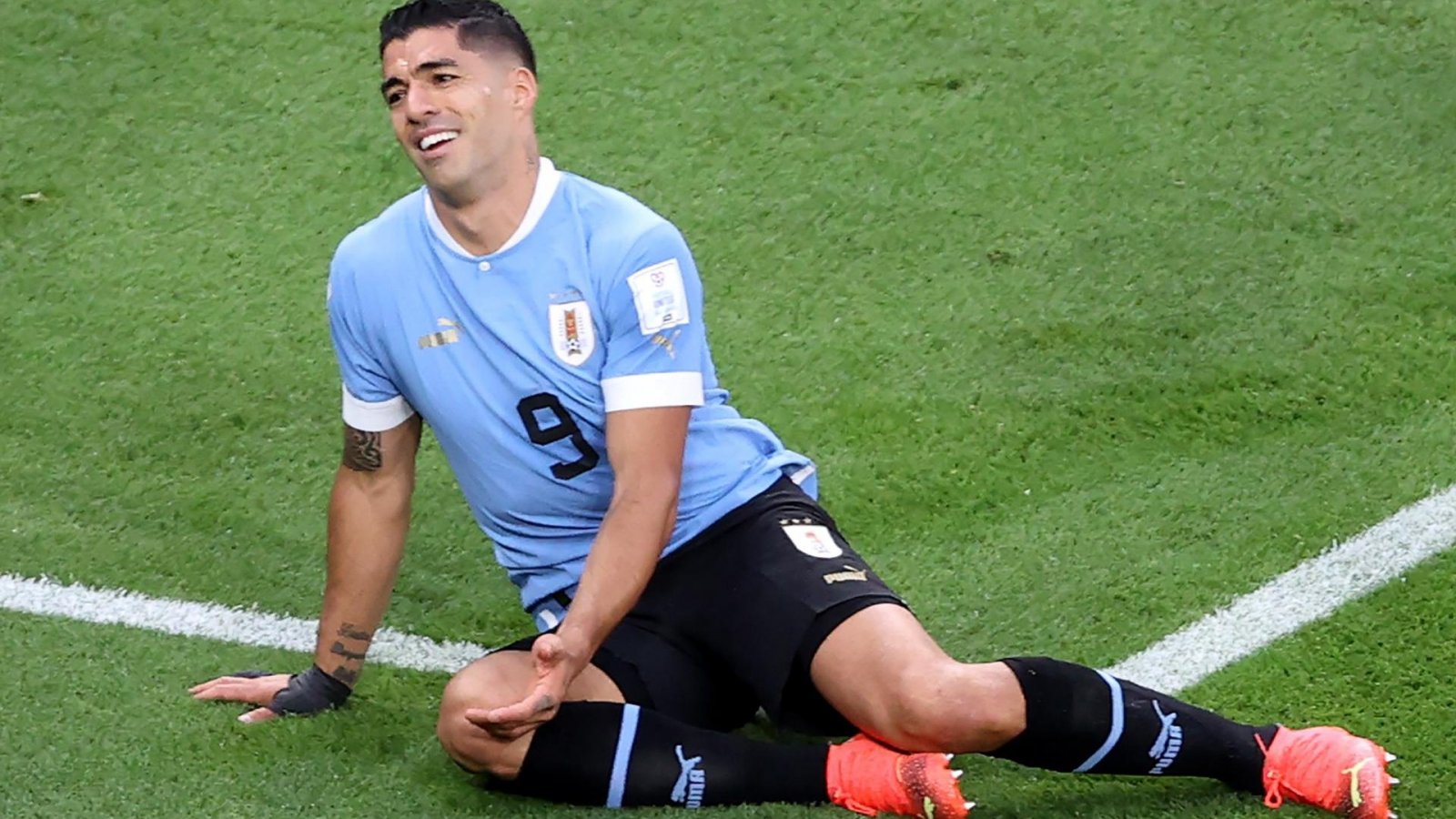 Uruguay presenta pruebas en defensa de Luis Suárez