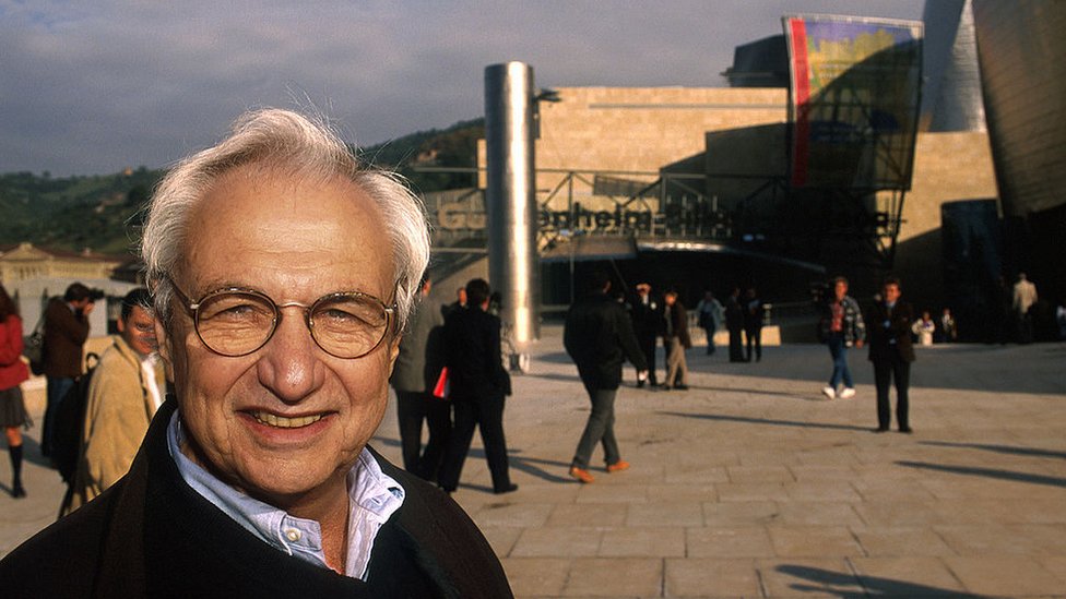 Frank Gehry en la inauguración del museo