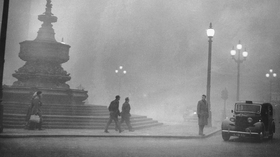 Picadilly Circus, Londres, en 1952.