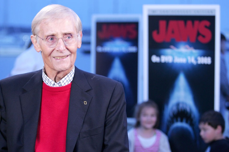 Peter Benchley, autor de la novela Jaws (Tiburón) en un evento sobre la película en 2005.