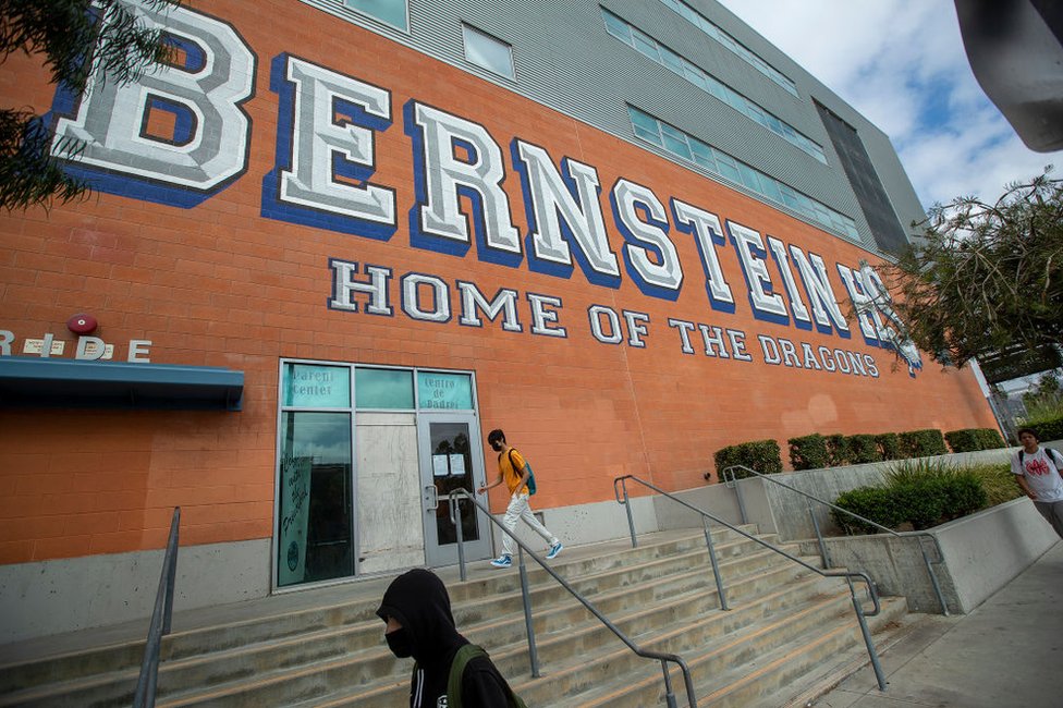 La secundaria Helen Bernstein del barrio de Hollywood, Los Ángeles.