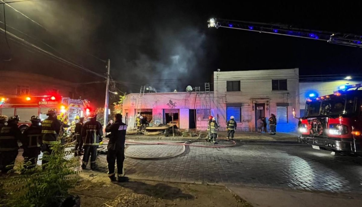 Tragedia familiar: madre y dos hijos mueren tras incendio en Santiago ...