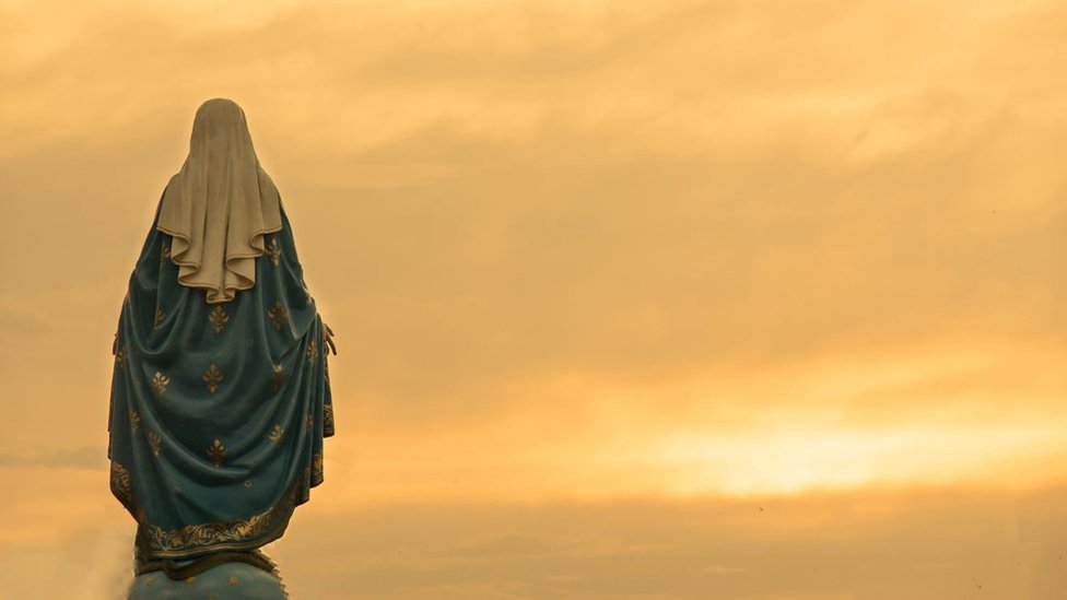 Estatua de María