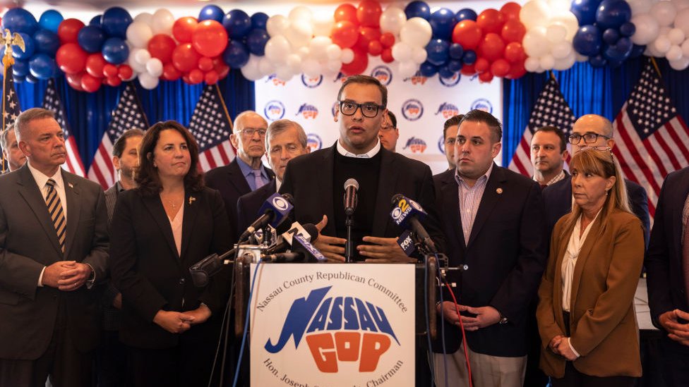 George Santos en una actividad de campaña