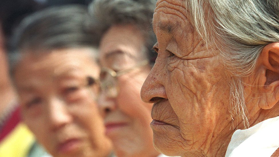 Ancianos en Japón.