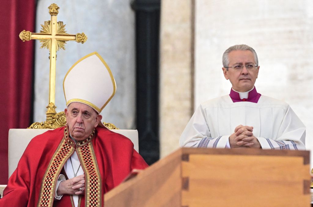 Benedicto XVI y Francisco