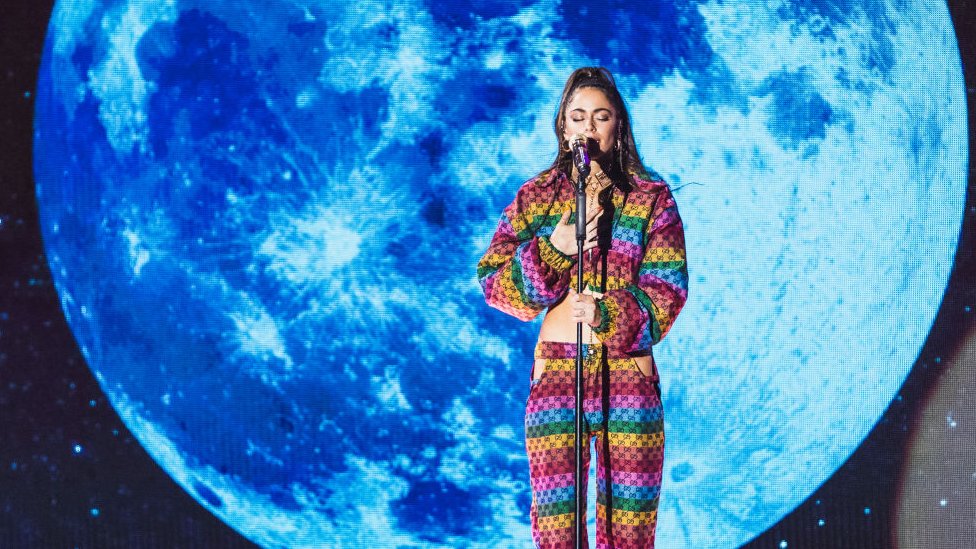 Tini canta en Madrid