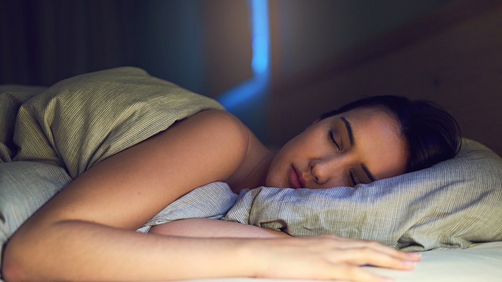 Mujer durmiendo