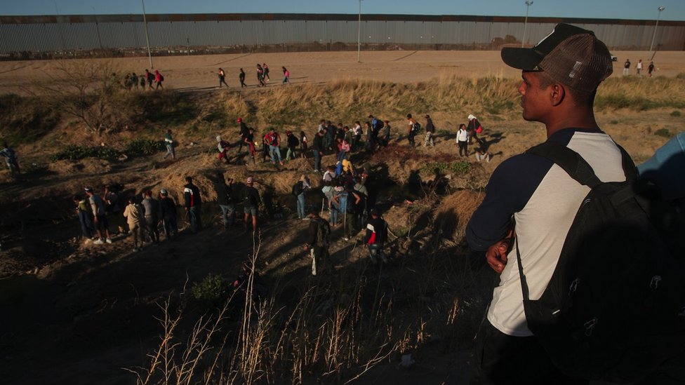 Migrantes en la frontera de Ciudad Juarez