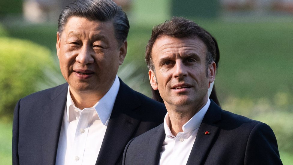 Xi y Macron durante la visita del presidente francés a China