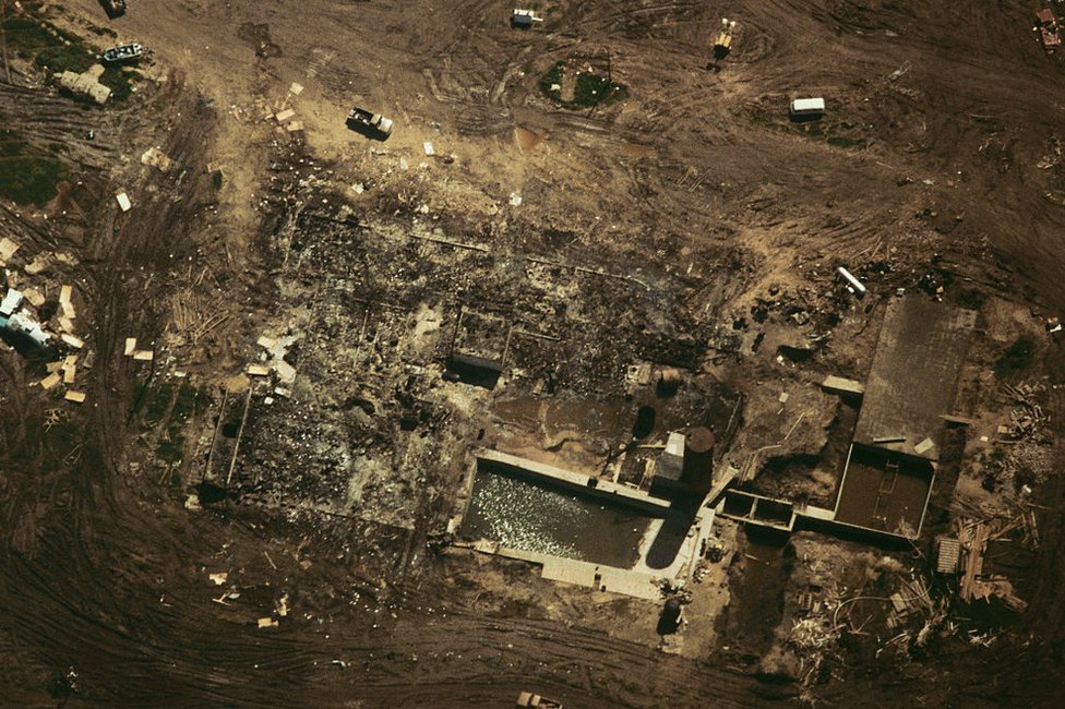 Mount Carmel, Waco, Texas.