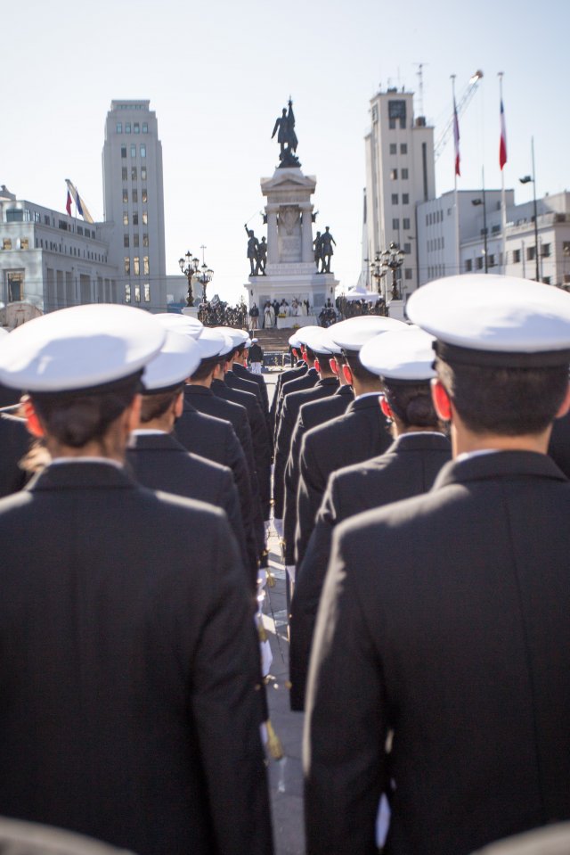 Conmemoeración del Día de las Glorias Navales en la plaza Sotomayor de Valparaíso