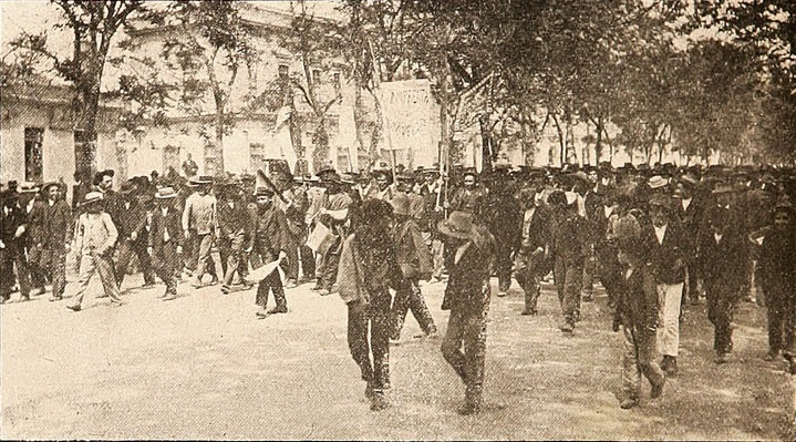 Cultura Mapocho: trabajadores en la huelga de la carne en 1905