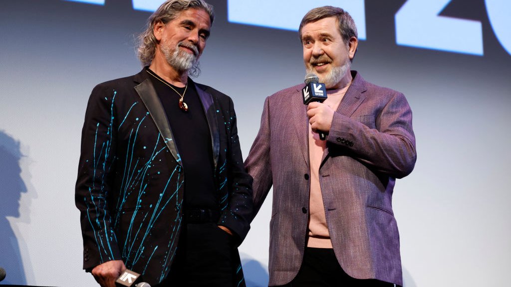 Henk Rodgers y Alexey Pajitnov, hablando sobre Tetris en 2023 SXSW