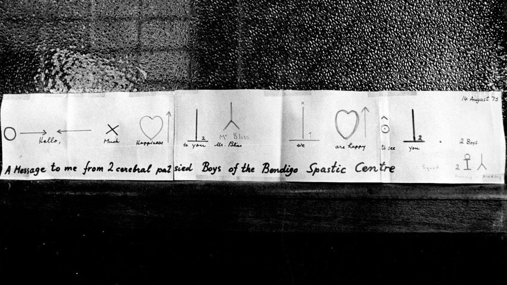 Un mensaje en escritura simbólica de Boys del Bondigo Spastic Center. 1974.