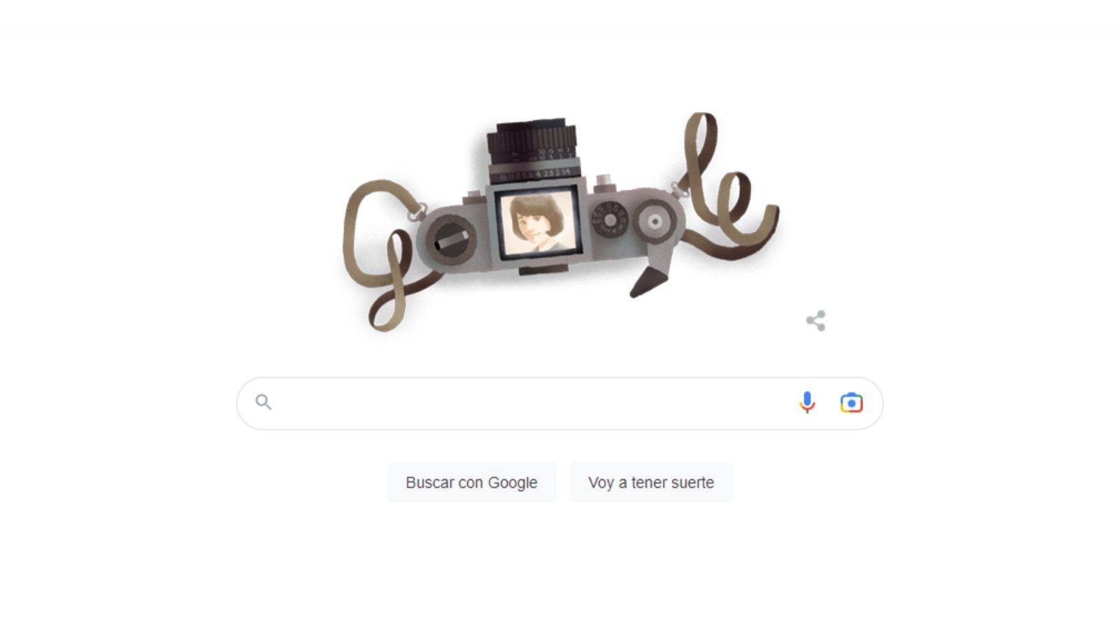 Doodle de Google con una cámara análoga dedicada a Zofia Nasierowska.