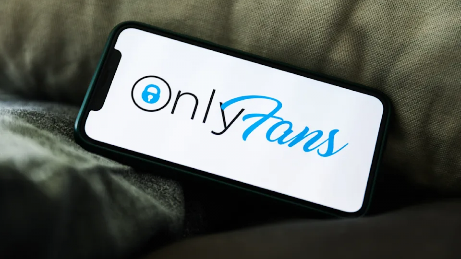 Logo de OnlyFans en celular