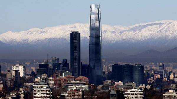 Vista del Costanera Center, en Santiago