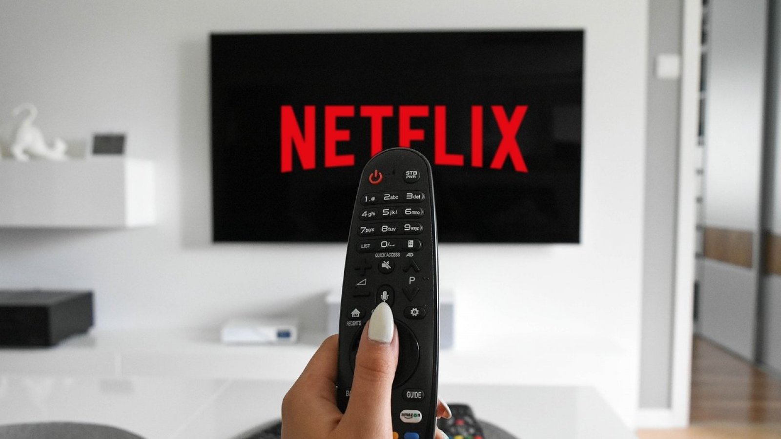 Televisión con plataforma de streaming Netflix abierta