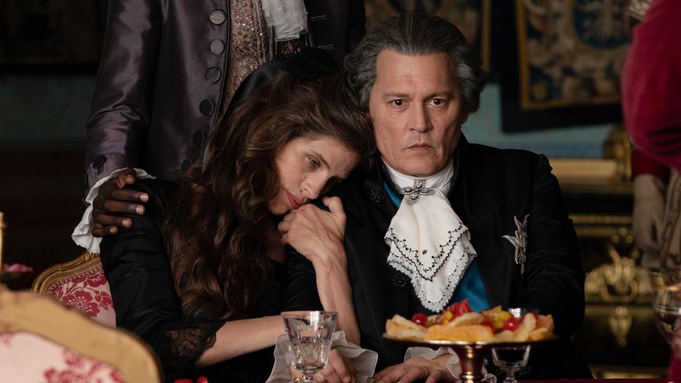 Maïwenn es la protagonista de Jeanne du Barry con Johnny Depp como Louis XV