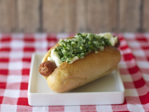 Completo con salsa verde