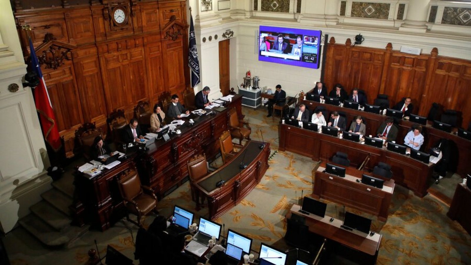 Comisión Experta sesionando en pleno.