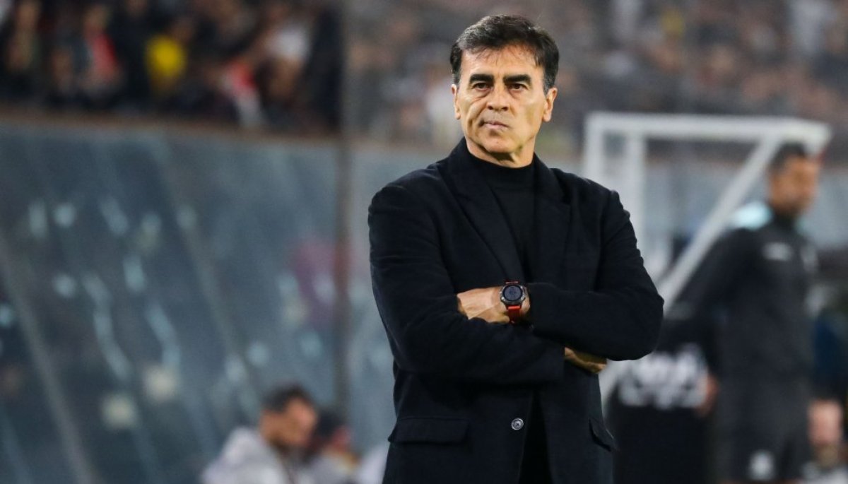 Gustavo Quinteros confirma salida de un jugador de Colo Colo